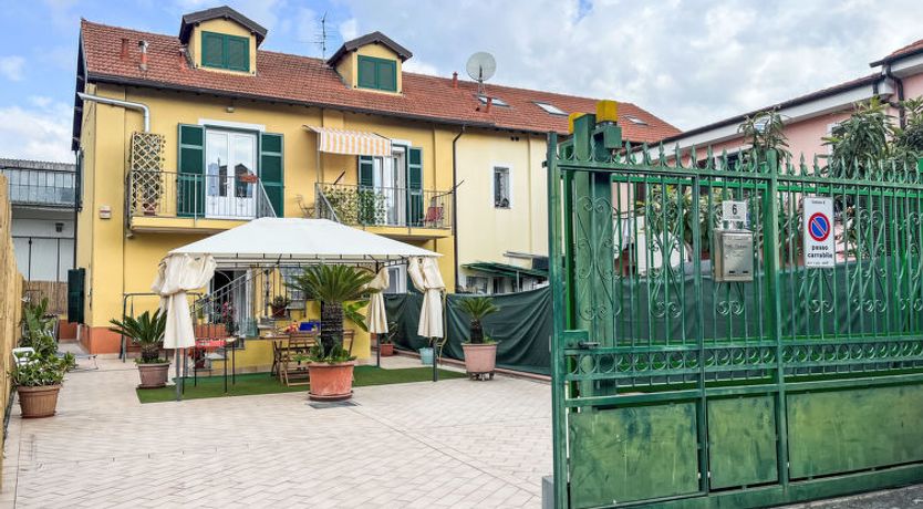 Photo of Tra Mare e Collina Apartment 2