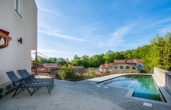 Mihaela Holiday Home