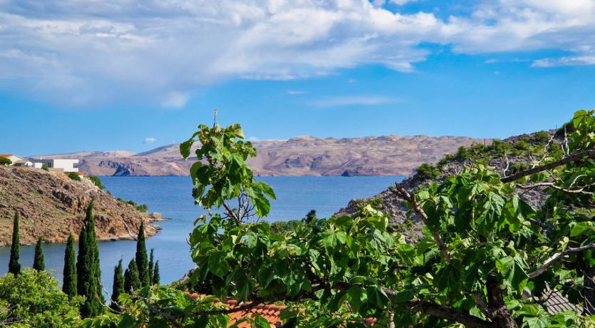 Photo of Kamena kuća