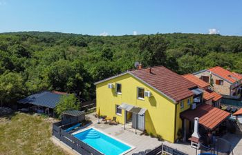 Radmila 1 Holiday Home