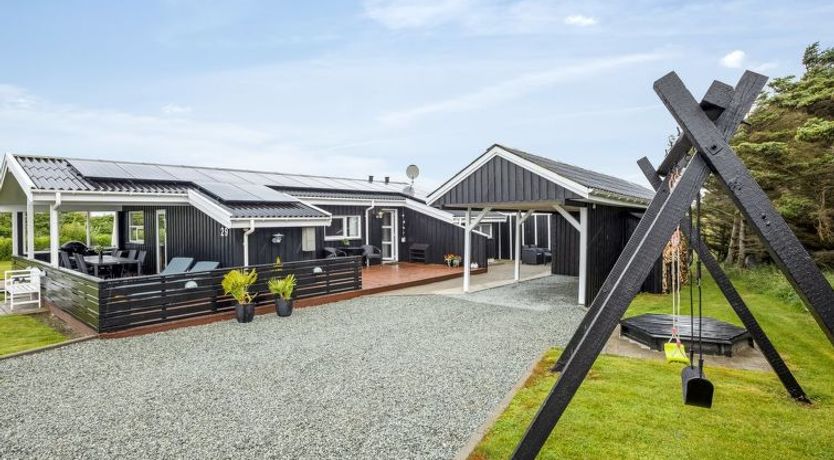 Photo of "Tinja" - 700m from the sea