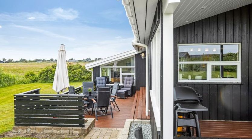 Photo of "Tinja" - 700m from the sea