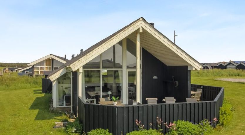 Photo of "Wifred" - 250m from the sea