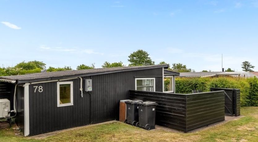 Photo of "Manina" - 230m from the sea