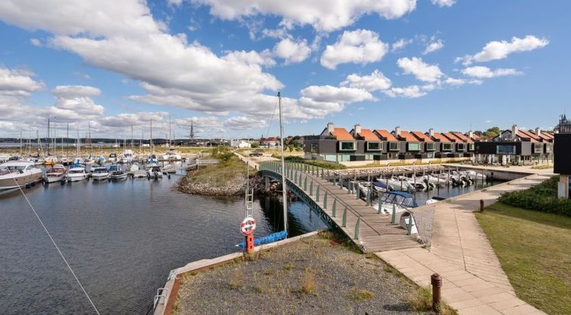 Photo of "Heigo" - 25m from the sea