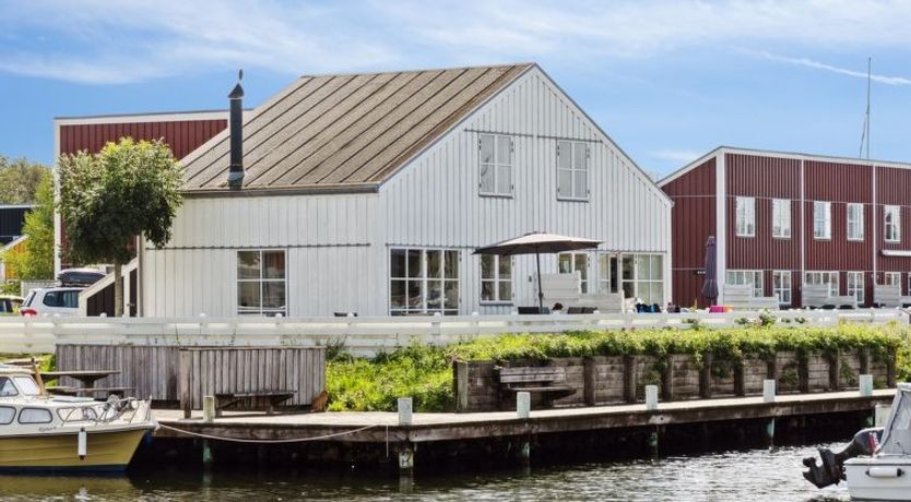 Photo of "Annlis" - 5m from the sea