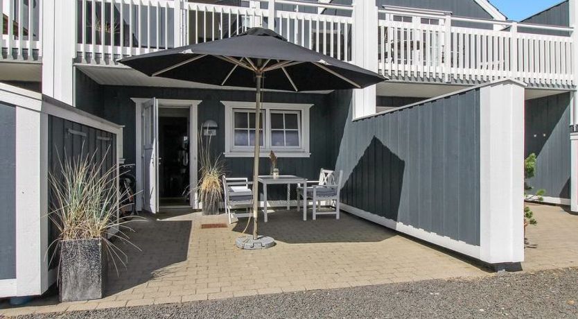Photo of "Vinny" - 1.2km from the sea