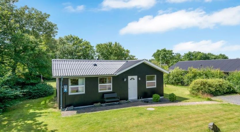 Photo of "Mina" - 600m to the fjord