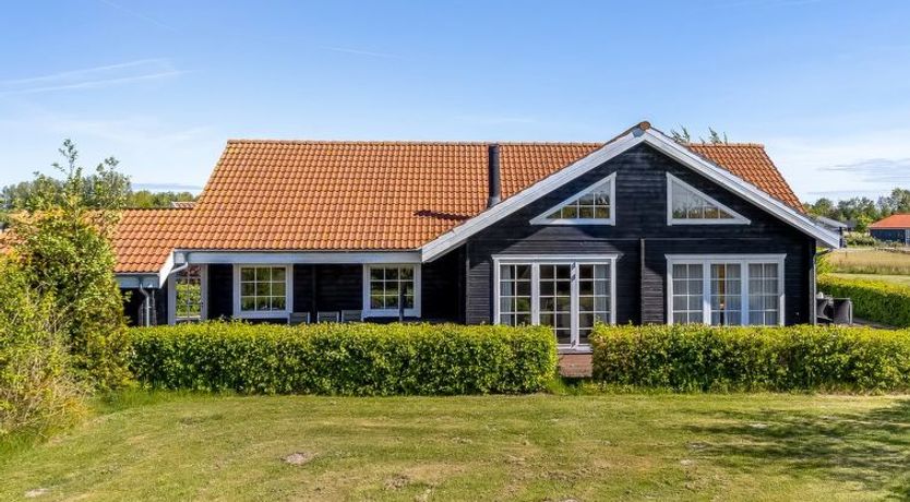 Photo of "Zişan" - 1.1km from the sea