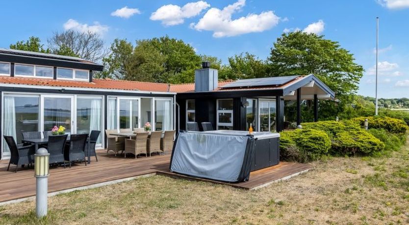 Photo of "Xaverius" - 30m from the sea