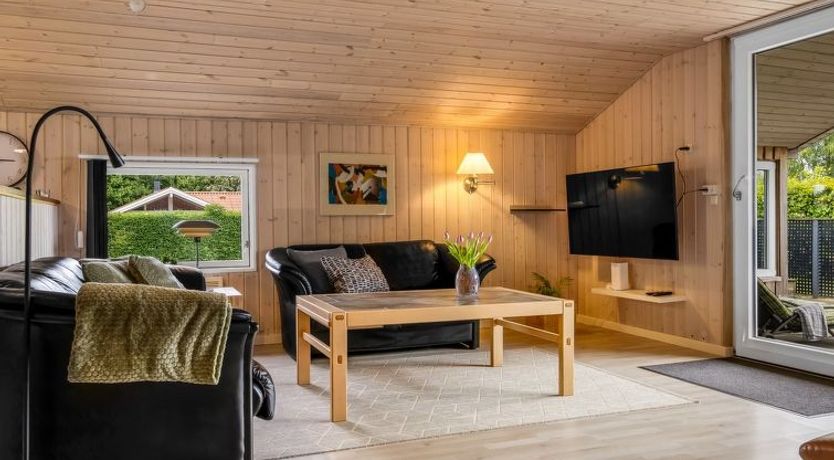 Photo of "Irlin" - 850m from the sea