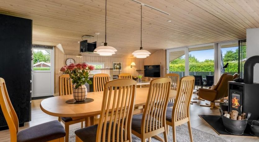 Photo of "Irlin" - 850m from the sea