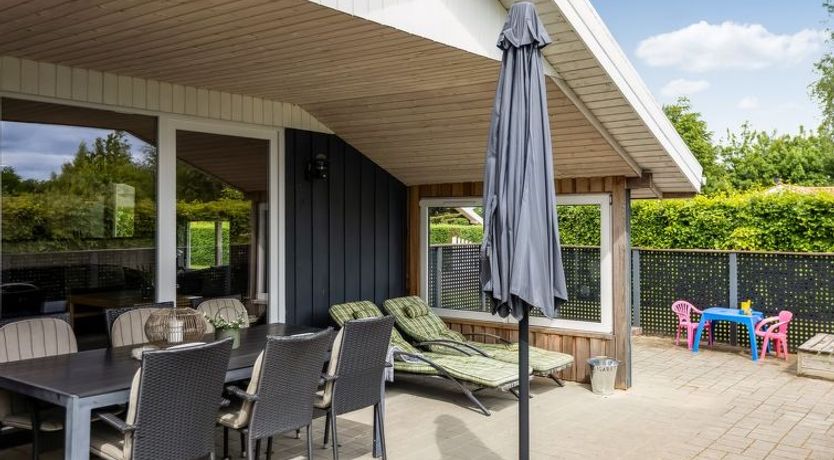 Photo of "Irlin" - 850m from the sea