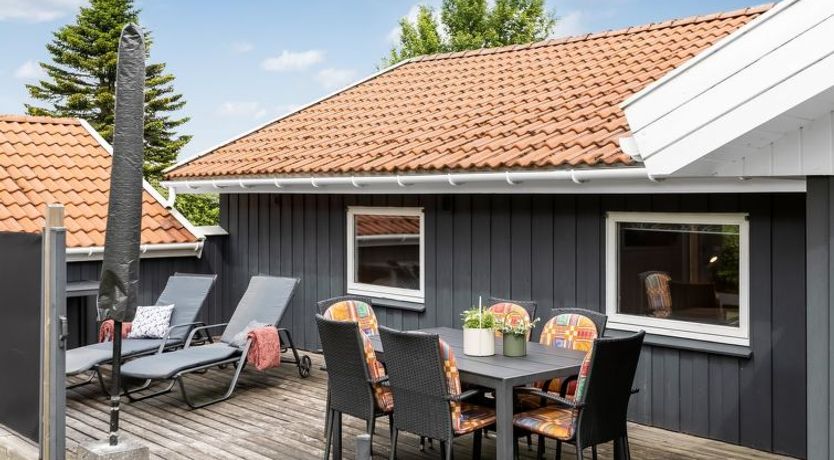 Photo of "Irlin" - 850m from the sea