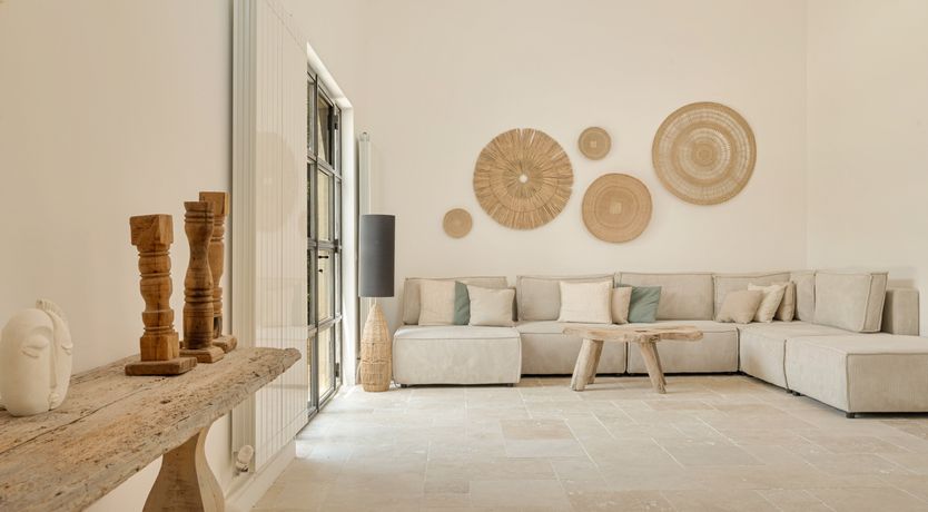 Photo of Luberon Oaks