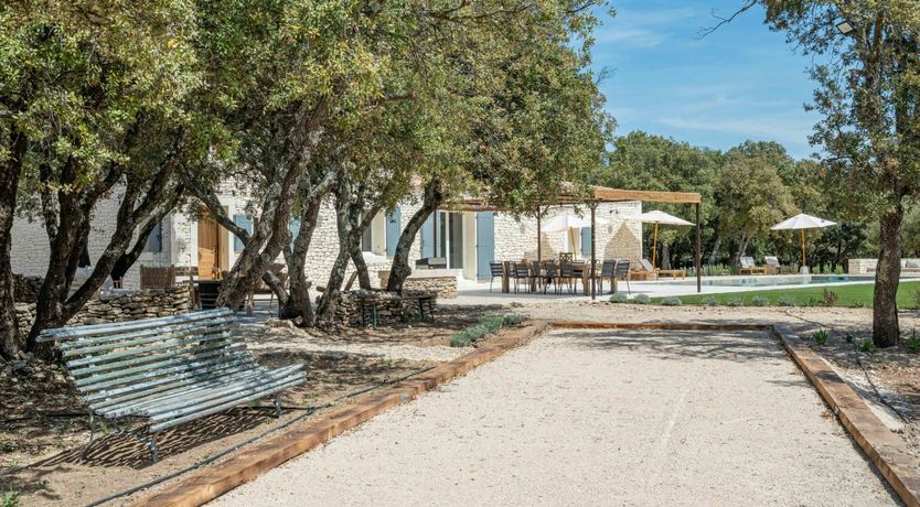 Photo of Luberon Oaks