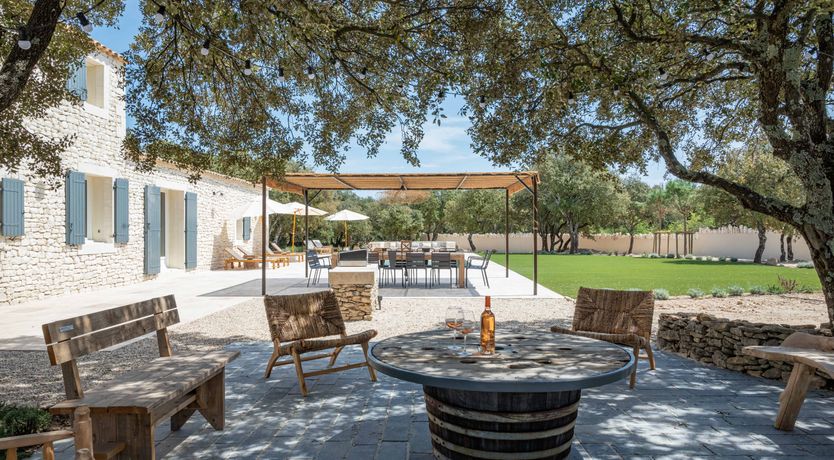 Photo of Luberon Oaks