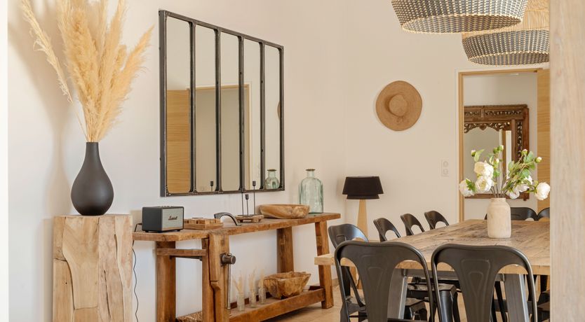 Photo of Luberon Oaks