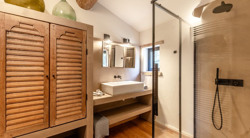 Photo of Olive & Moon