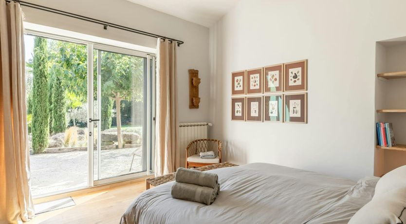 Photo of Olive & Moon