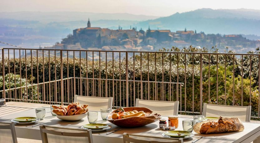 Photo of The Crillon