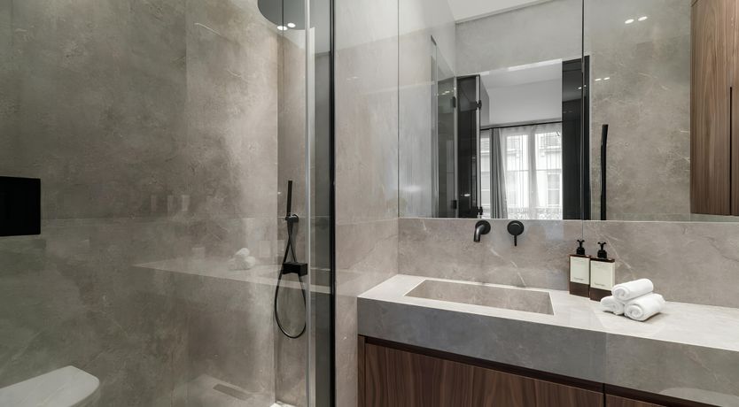 Photo of Louvre Royale