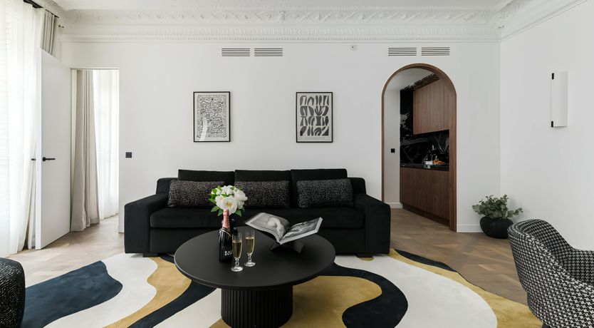 Photo of Louvre Royale