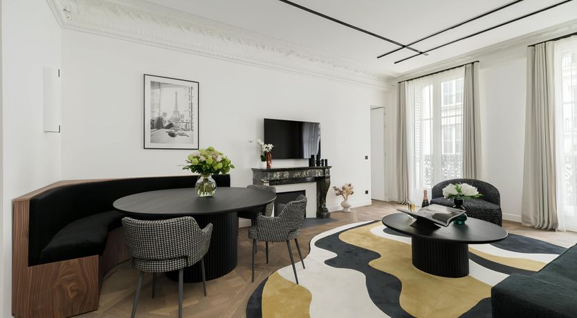 Photo of Louvre Royale