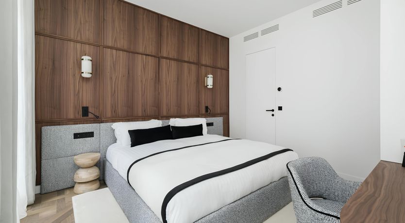 Photo of Louvre Royale