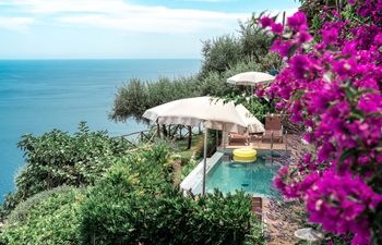 Lemon Vista Holiday Home