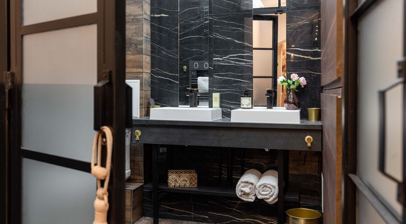 Photo of Cathedral Delight