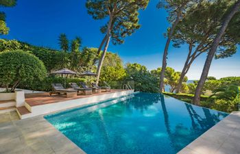 Coastal Pine Holiday Home