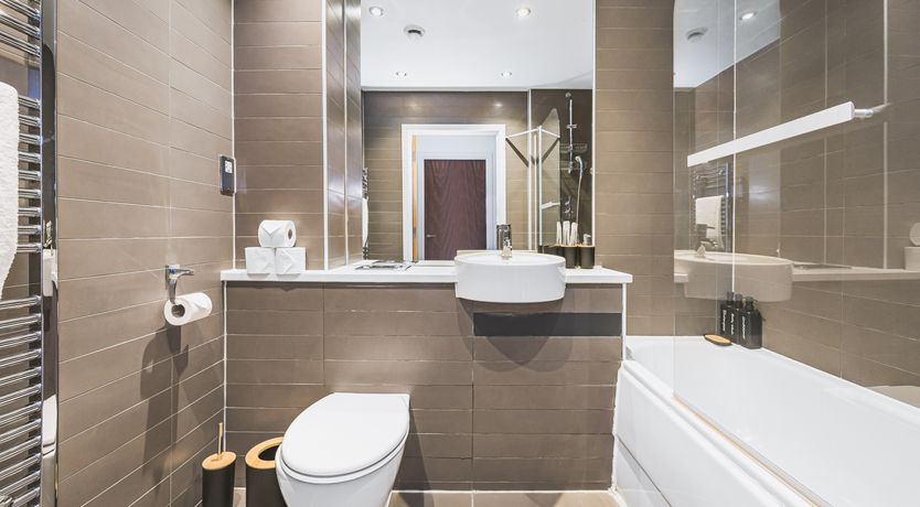 Photo of Whitechapel Colours