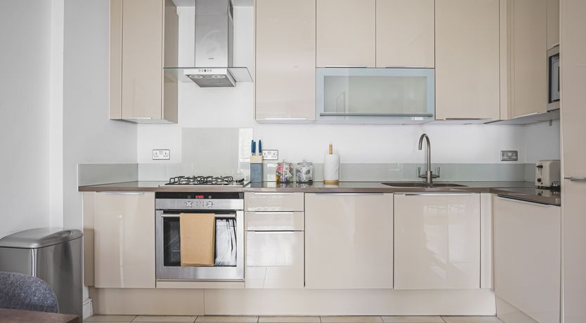 Photo of Whitechapel Colours