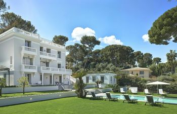 Riviera Gold Holiday Home