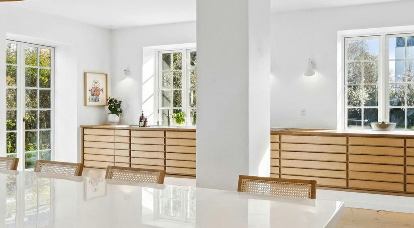 Photo of The Classic Muse