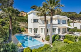 Photo of antibes-azure
