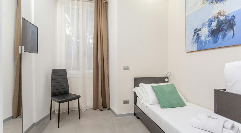 Photo of The Roman Muse