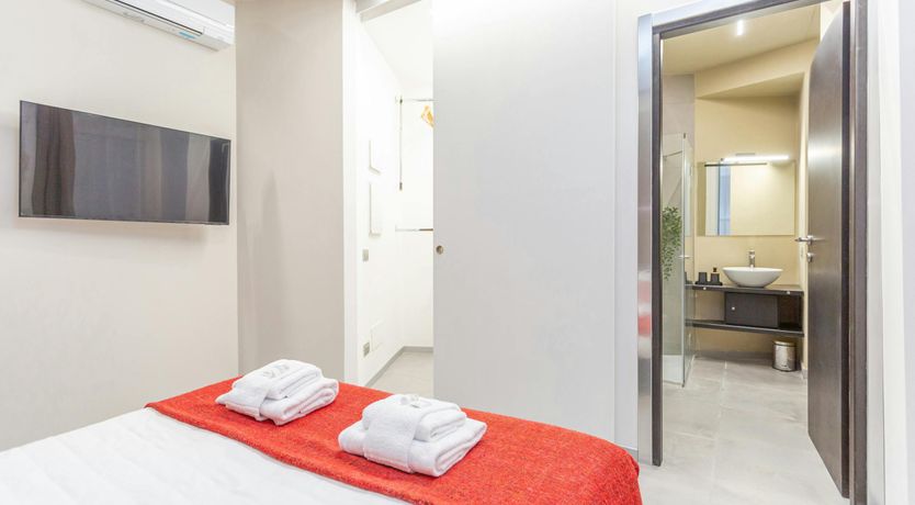 Photo of The Roman Muse