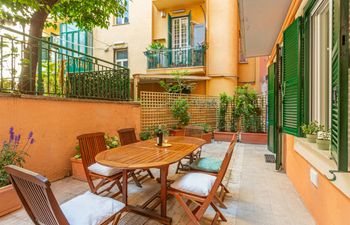 The Roman Muse Holiday Home