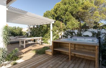 Carvalhal Chic Holiday Home
