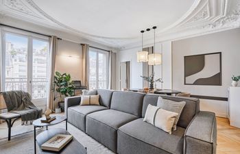 Iron & Ivory Holiday Home