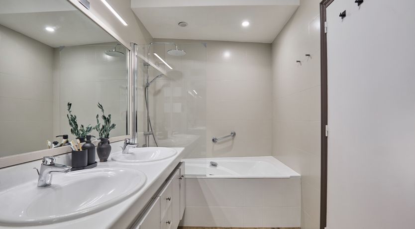 Photo of Iron & Ivory