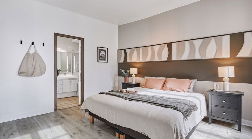 Photo of Iron & Ivory