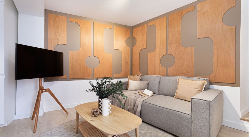 Photo of Left Bank Light