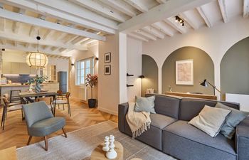 Burlap & Stone Holiday Home