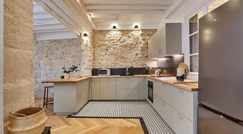 Photo of Burlap & Stone