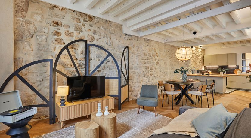 Photo of Burlap & Stone