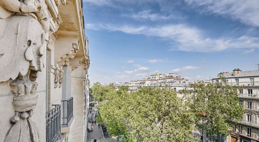 Photo of Le Marais Light