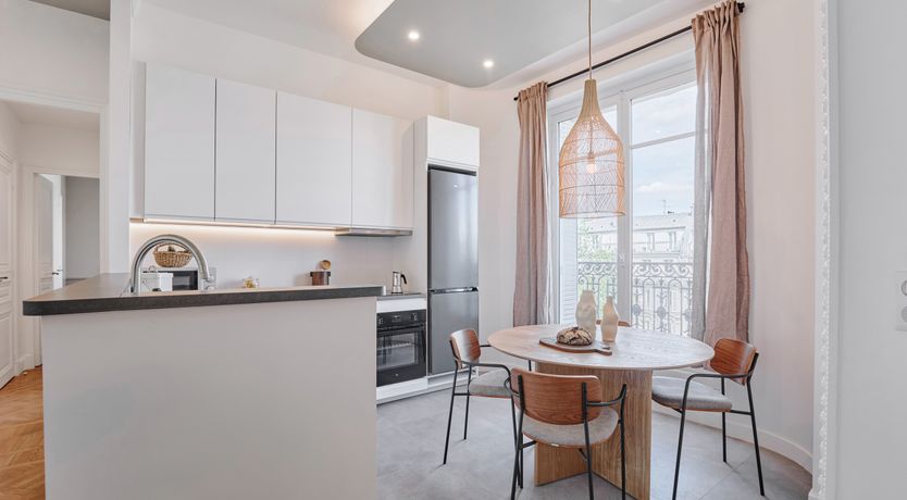 Photo of Le Marais Light